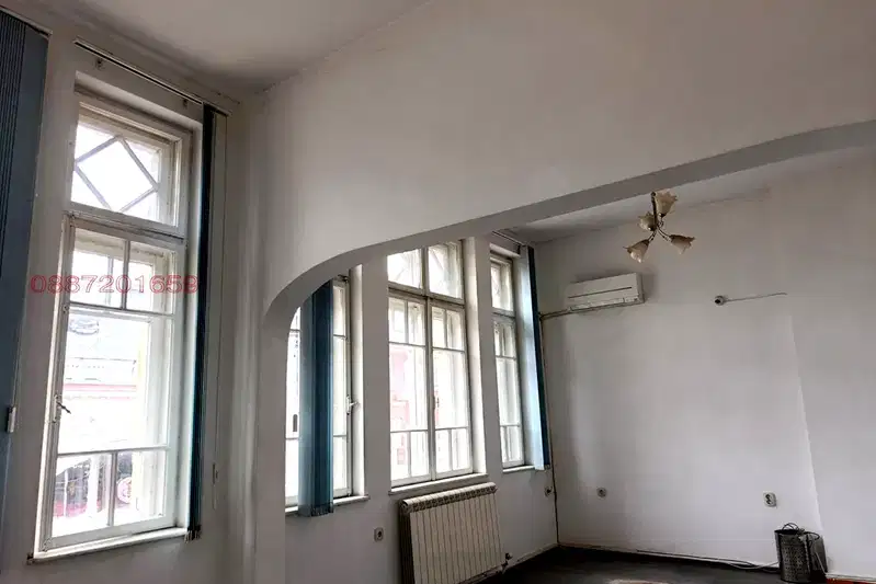 Office in Ruse, Centyr