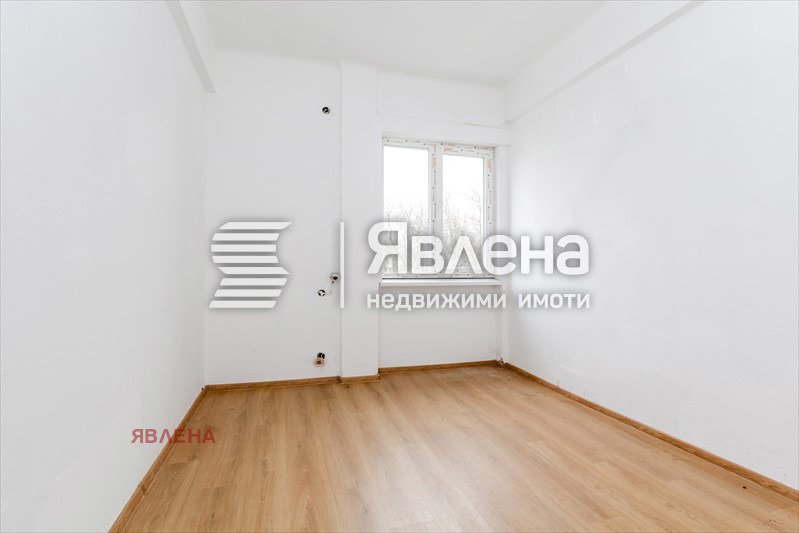 Офис в София, Банишора