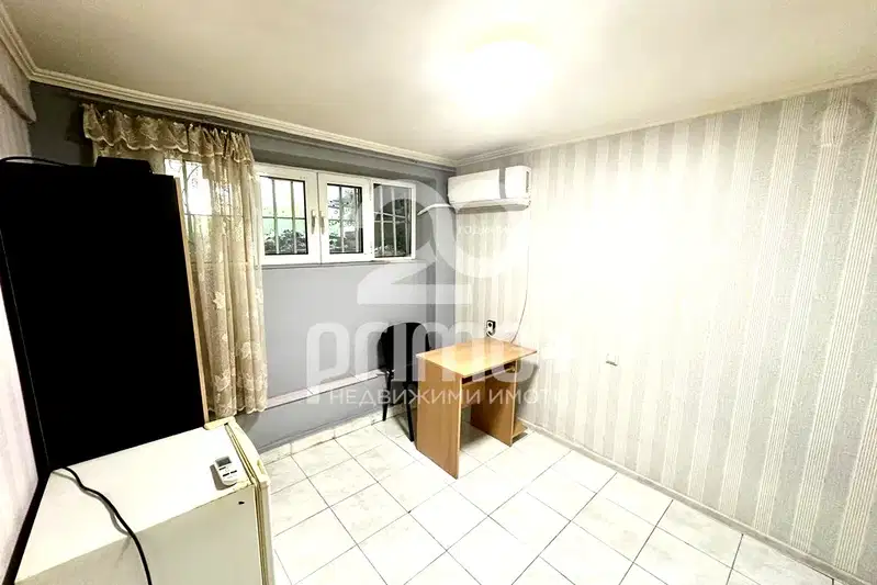 Office in Sofiya, Centyr