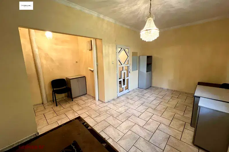 Office in Sofiya, Centyr