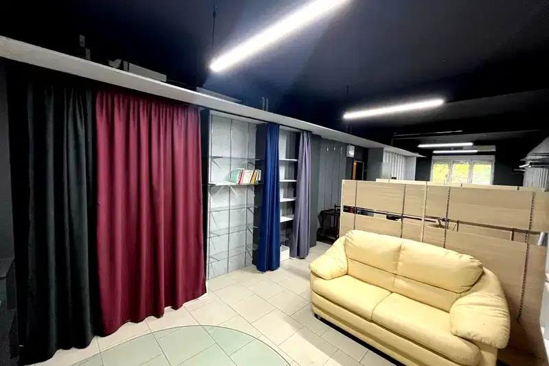 Office in Sofiya, Centyr
