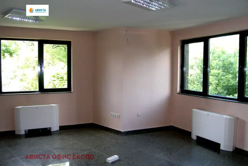 Office in Sofiya, Krystova Vada