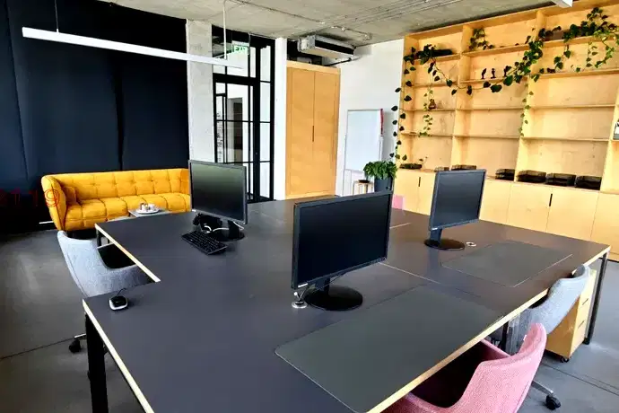 Office in Sofiya, Voenna Rampa