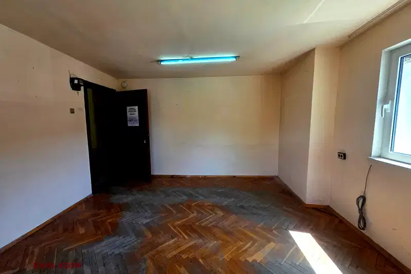 Office in Oblast Lovech, Troyan