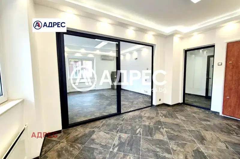 Office in Varna, Centyr