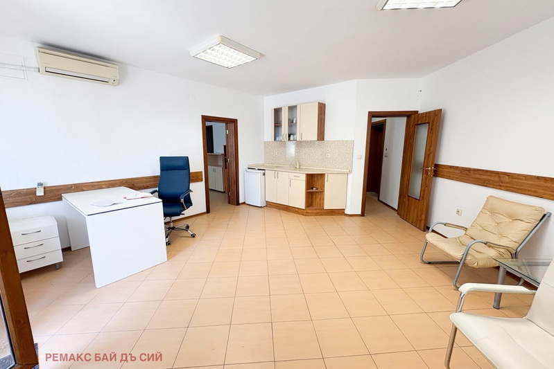 Office in Varna, м-т Салтанат