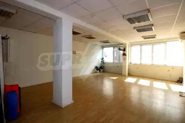 Office in Veliko Tyrnovo, Centyr