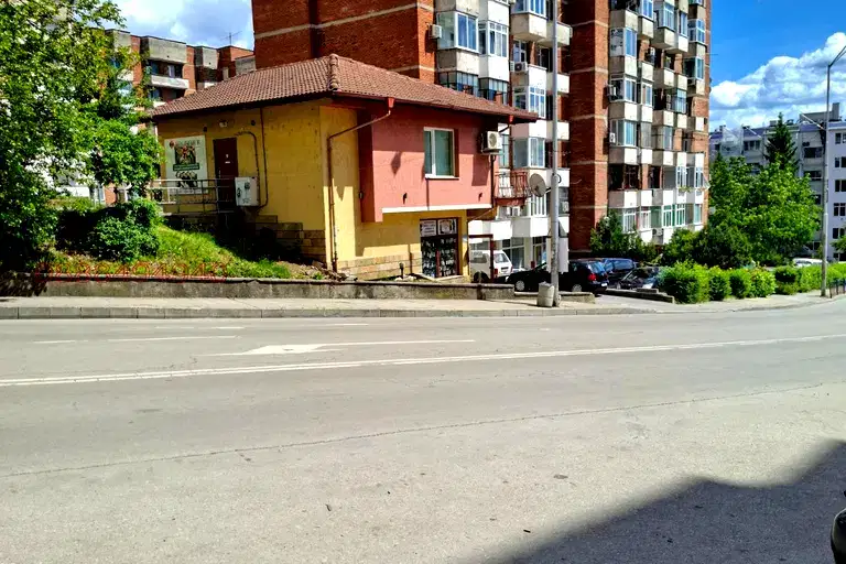 Офис във Велико Търново, Център