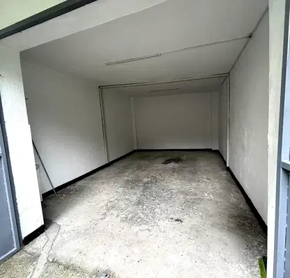 Photo 2 — Garage/Parking in Oblast Plovdiv, Karlovo