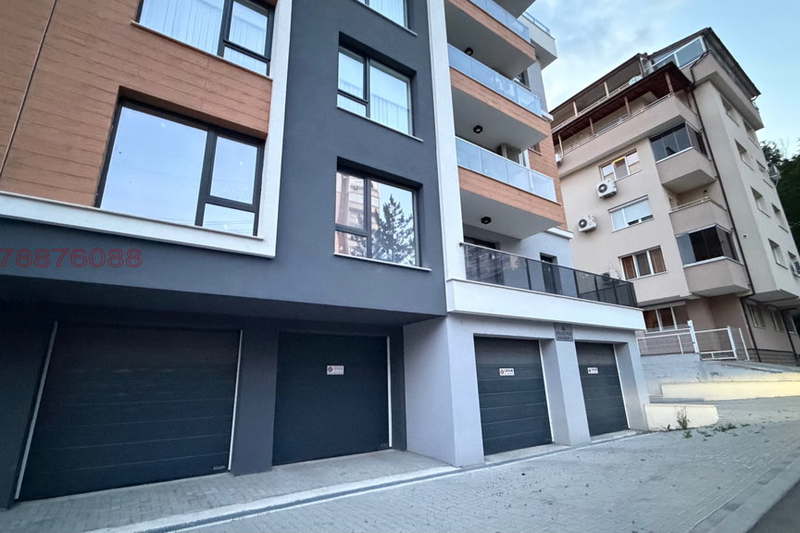 Garage/Parking in Kyrdjali, Centyr
