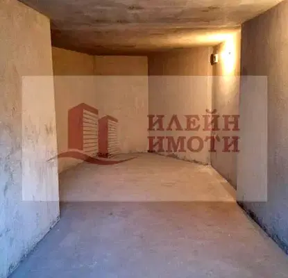 Photo 2 — Garage/Parking in Ruse, Shirok Centyr