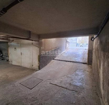 Photo 3 — Garage/Parking in Sofiya, Belite Brezi
