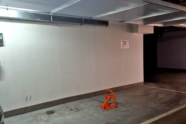 Garage/Parking in Sofiya, Lozenec