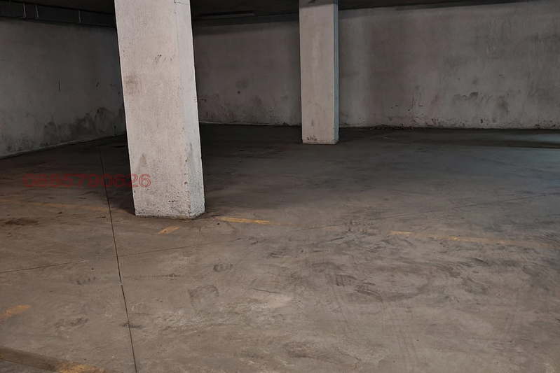 Garage/Parking in Sofiya, Studentski Grad