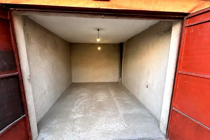 Гараж/Паркомясто в Търговище, Боровец