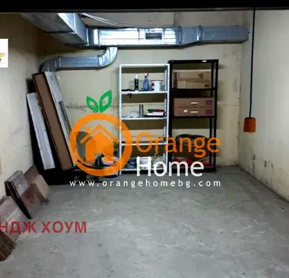 Photo 2 — Garage/Parking in Varna, Centyr