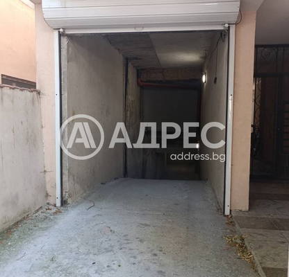 Photo 4 — Garage/Parking in Varna, Centyr