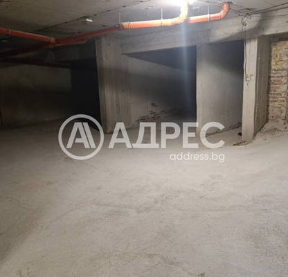 Photo 5 — Garage/Parking in Varna, Centyr