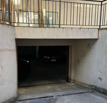 Photo 3 — Garage/Parking in Varna, Centyr