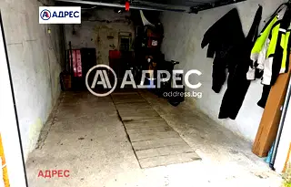Гараж/Паркомясто във Варна, Левски 1