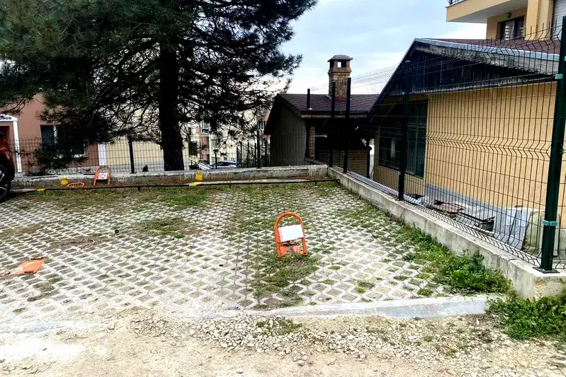 Гараж/Паркомясто във Варна, м-т Пчелина