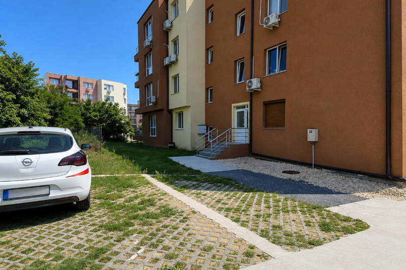 Гараж/Паркомясто във Варна, м-т Пчелина