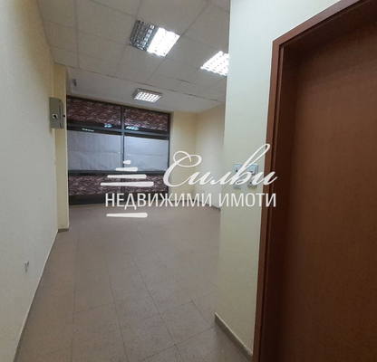 Photo 5 — Shop in Shumen, Bolnicata