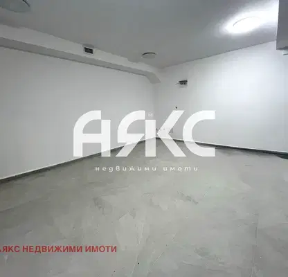 Снимка 2 — Магазин в София, Център