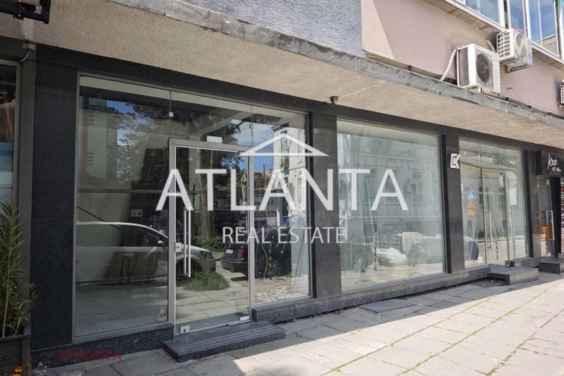 Shop in Varna, Centyr