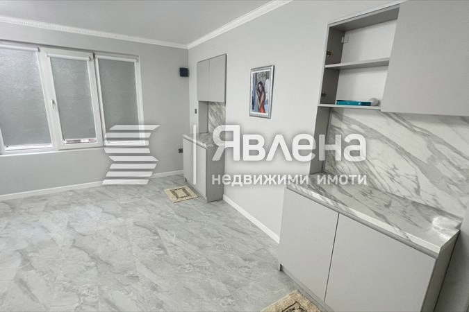 Магазин във Варна, Колхозен пазар