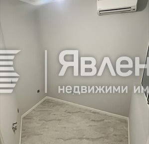 Снимка 3 — Магазин във Варна, Колхозен пазар