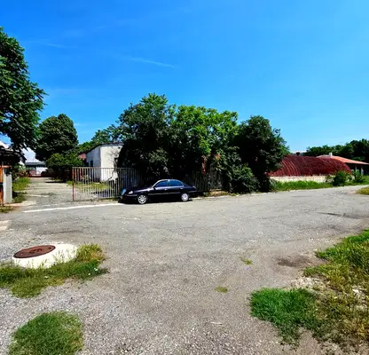 Photo 3 — Warehouse in Oblast Stara Zagora, Chirpan