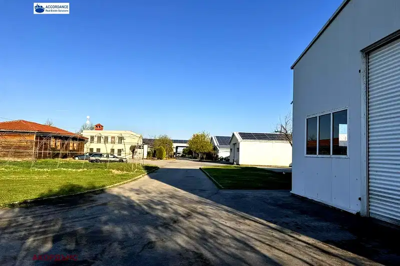 Warehouse in Oblast Plovdiv, Manole