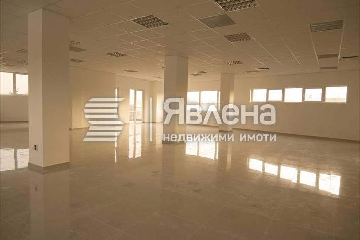 Warehouse in Sofiya, Voenna Rampa