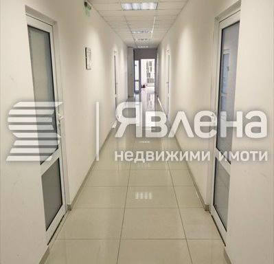 Снимка 5 — Склад в София, Военна рампа