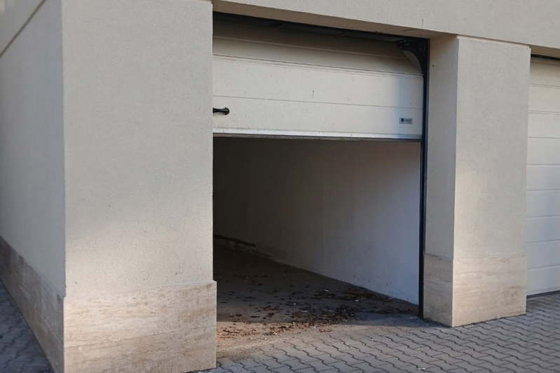 Warehouse in Sofiya, Vrybnica 1