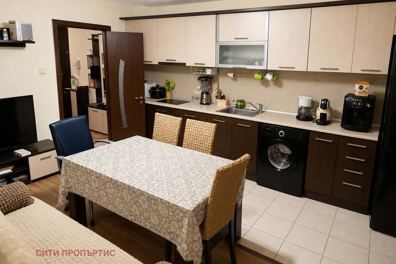 3-bedroom apartment in Blagoevgrad, Shirok Centyr