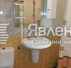 Снимка 4 — Едностаен апартамент в Центъра на Бургас с усвоена тераса