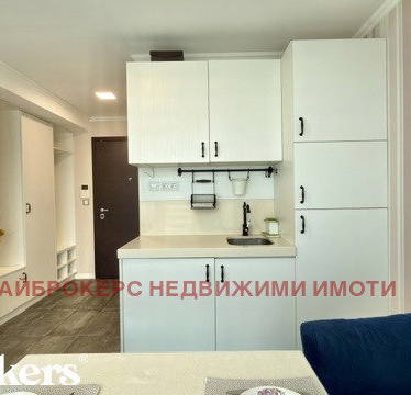 Снимка 2 — Едностаен апартамент в Център, Бургас с тераса