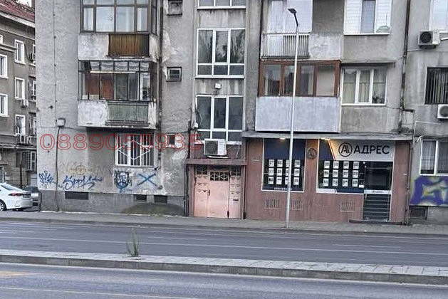 3-bedroom apartment in Burgas, Centyr