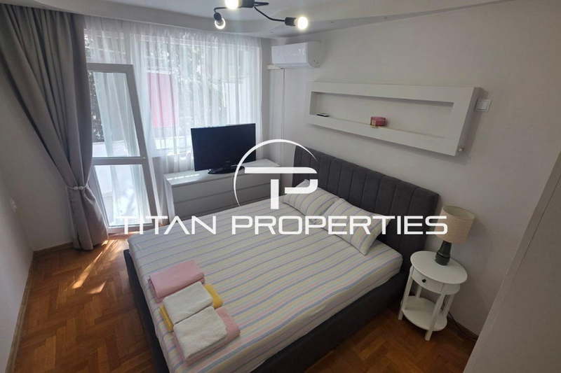 3-bedroom apartment in Burgas, Centyr
