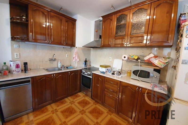 3-bedroom apartment in Burgas, Izgrev