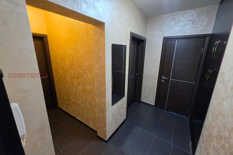 Тристаен апартамент на 14-ти етаж в Изгрев, Бургас