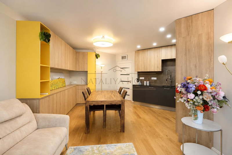3-bedroom apartment in Burgas, Lazur