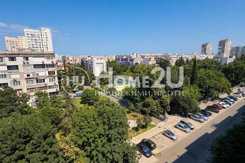 3-bedroom apartment in Burgas, Slaveikov