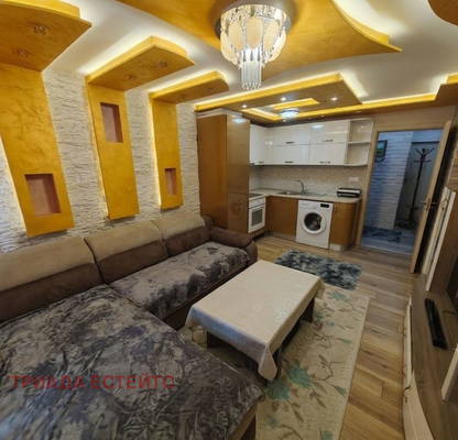 Photo 2 — 3-bedroom apartment in Burgas, Slaveikov