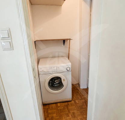 Снимка 3 — Двустаен апартамент в Възраждане, Бургас с тераса