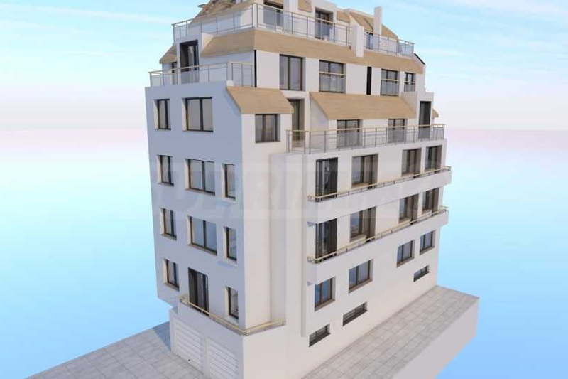 Тристаен апартамент 129 кв.м в Възраждане, Бургас с тераса