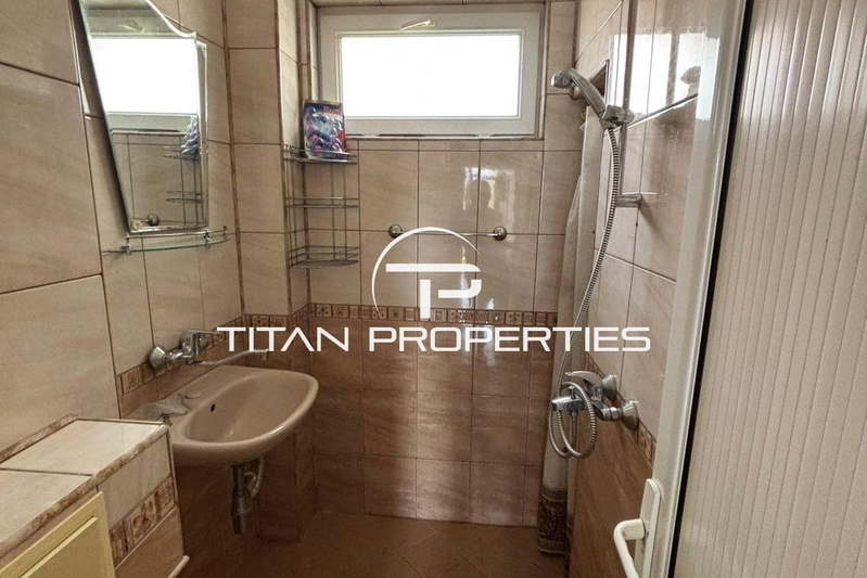 3-bedroom apartment in Burgas, Vyzrajdane