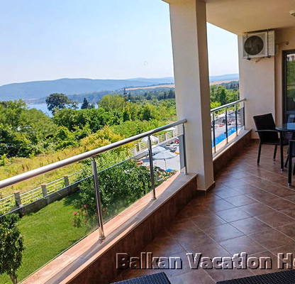 Photo 2 — 3-bedroom apartment in Varna, Byala